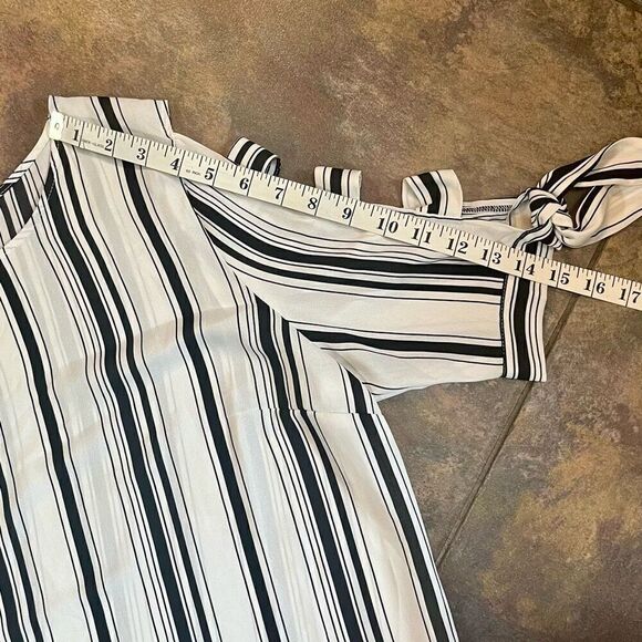 IZ Byer Striped Cold Shoulder Blouse Large - Picture 7 of 13